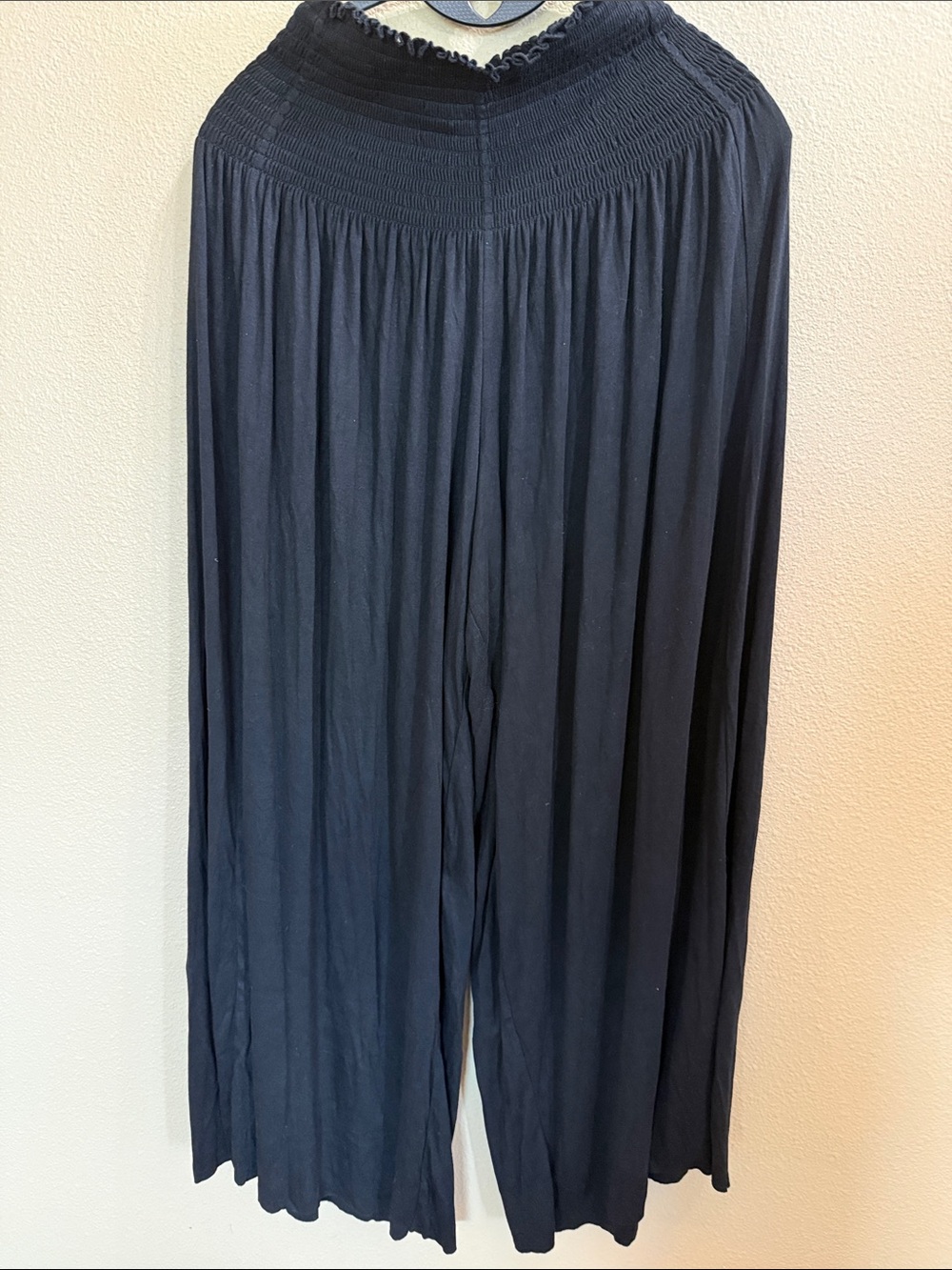 NATURAL LIFE Black Butter Soft Palazzo Pants